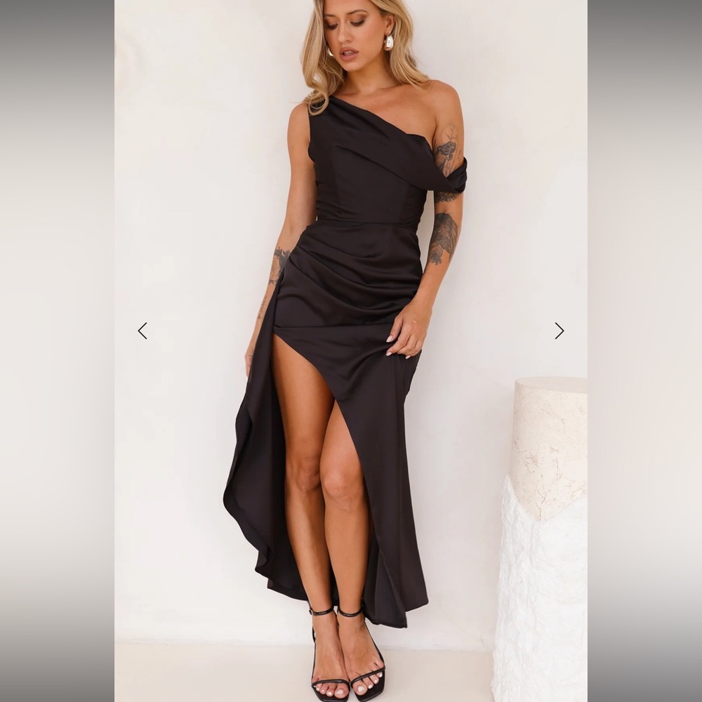 NIGHTFALL EVENT OFF SHOULDER SATIN MAXI DRESS BLACK